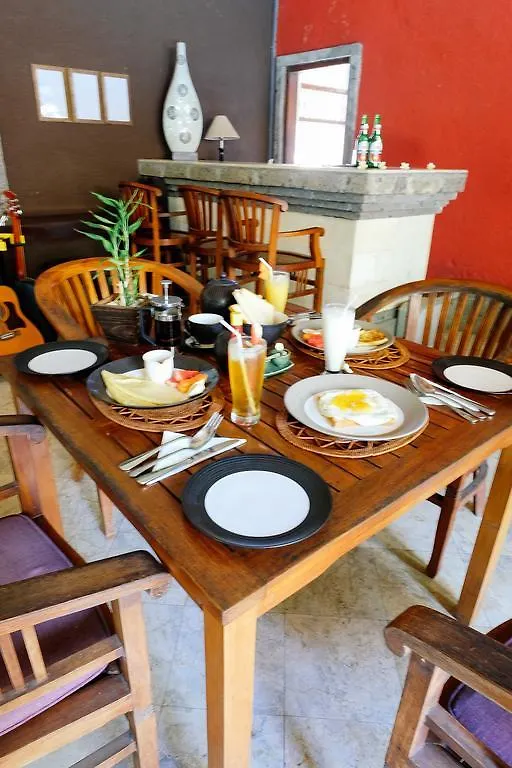Gasthuis Ellies Hotel Nusa Dua