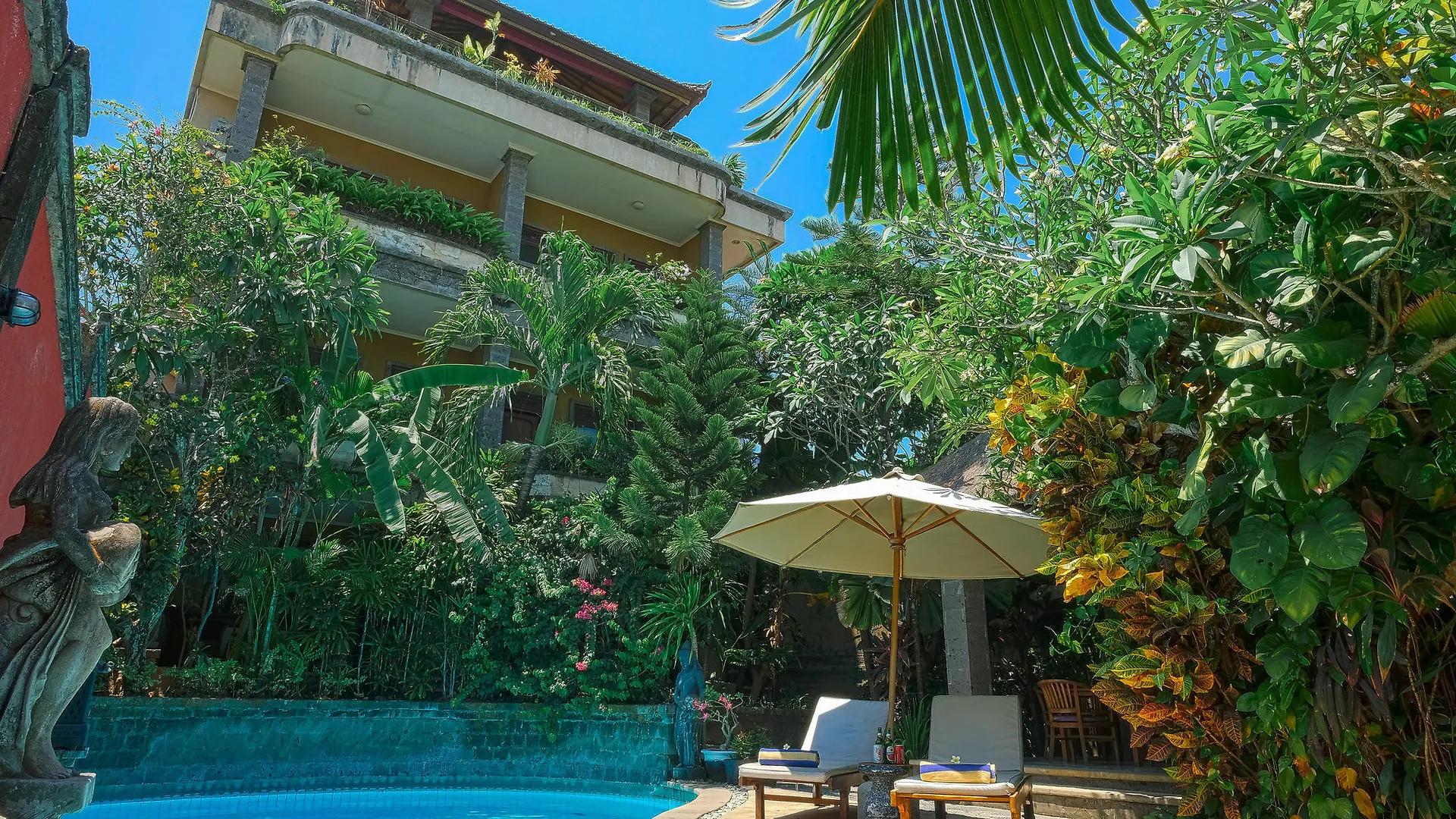 Ellies Hotel Nusa Dua  Gasthuis Nusa Dua (Bali)